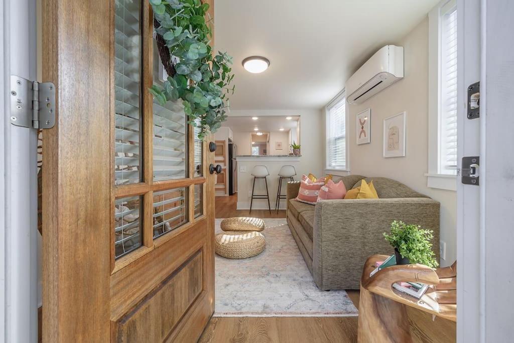 Casita On Central Walk To Shops Bars And Food Тампа Екстериор снимка